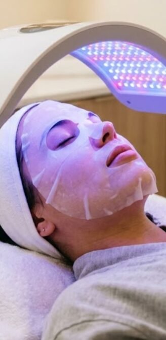 Acne Collagen Mask + Light Therapy